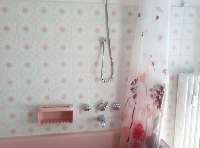 Rosa Apartamento Rapallo